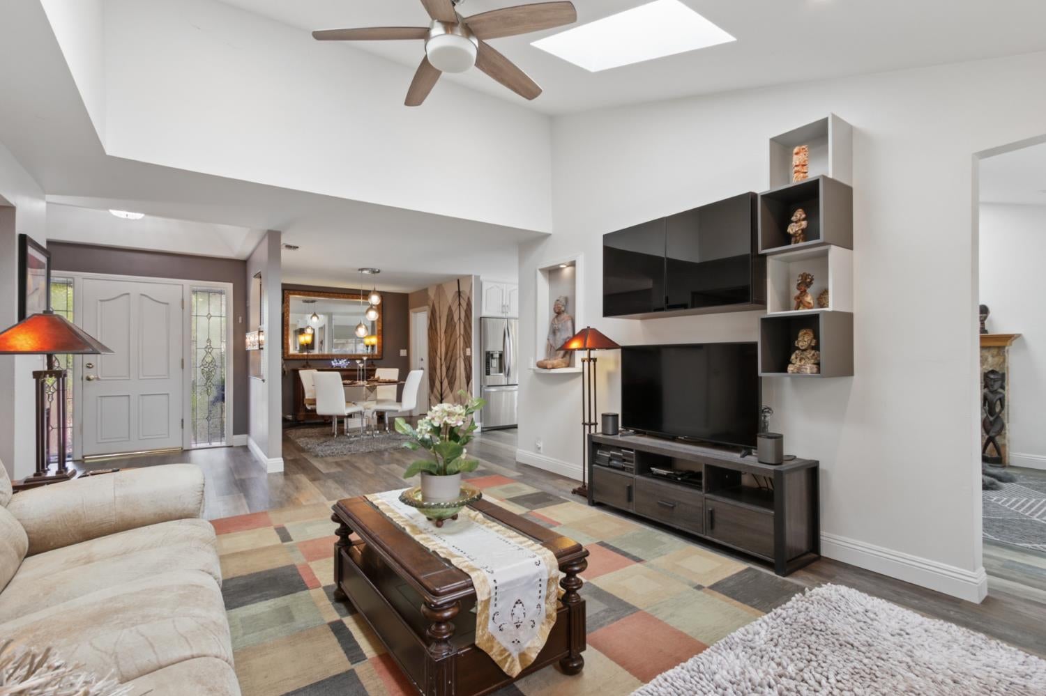 6406 Rolling Way