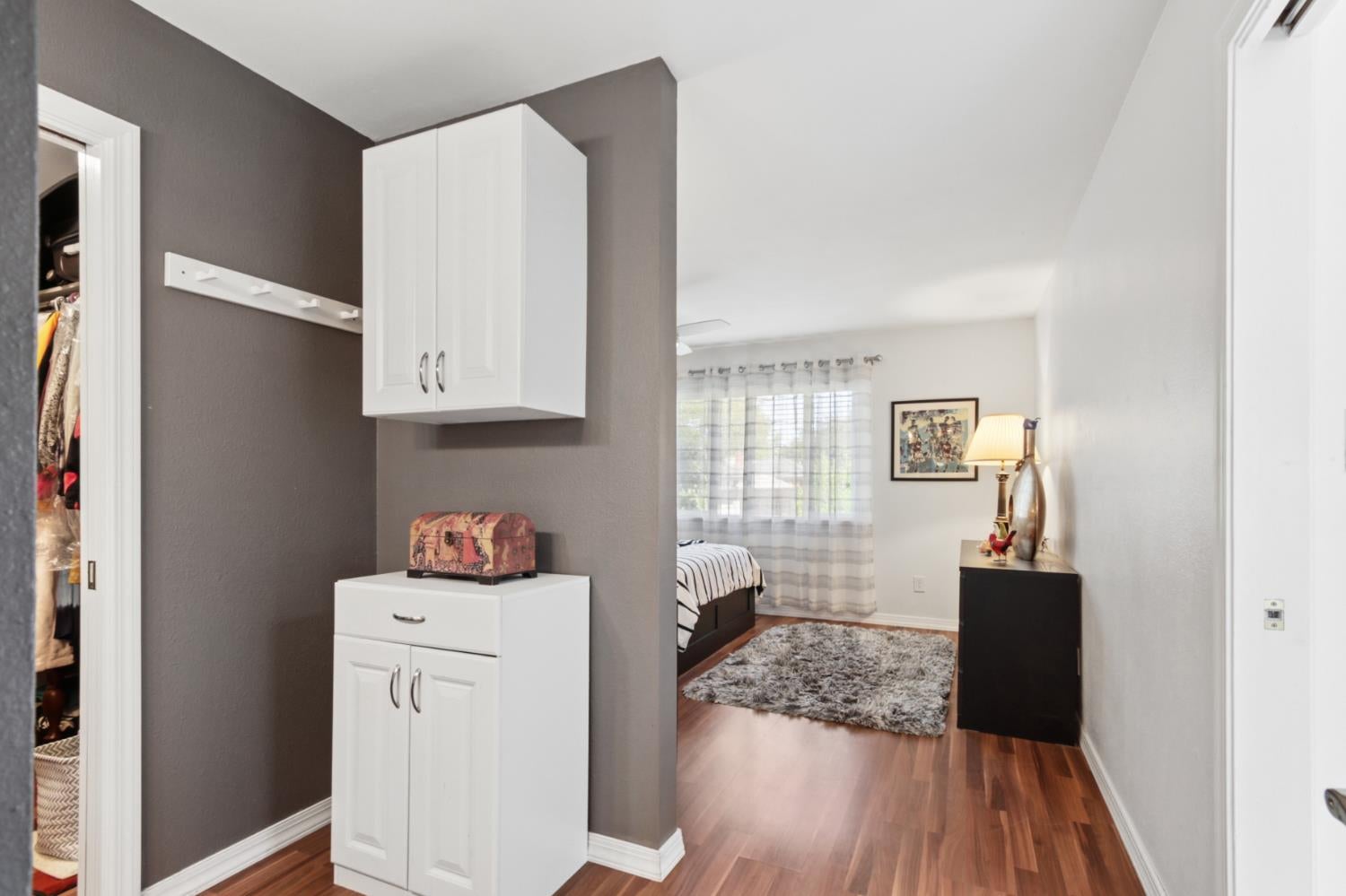 6406 Rolling Way