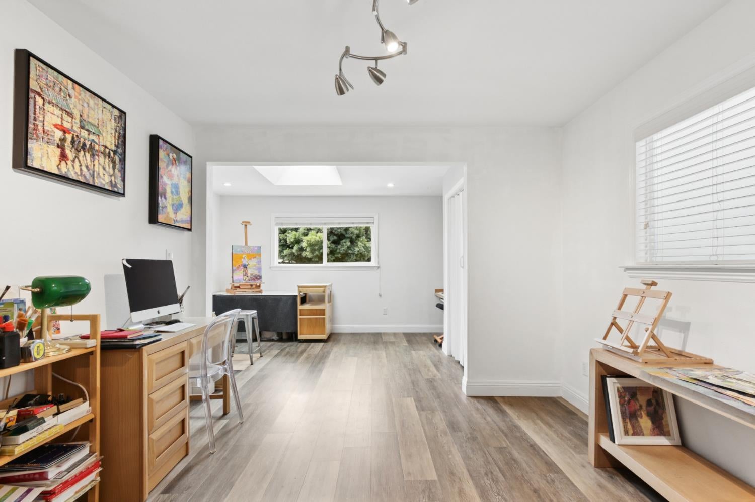 6406 Rolling Way