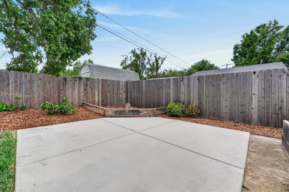 1428 Gladstone Drive