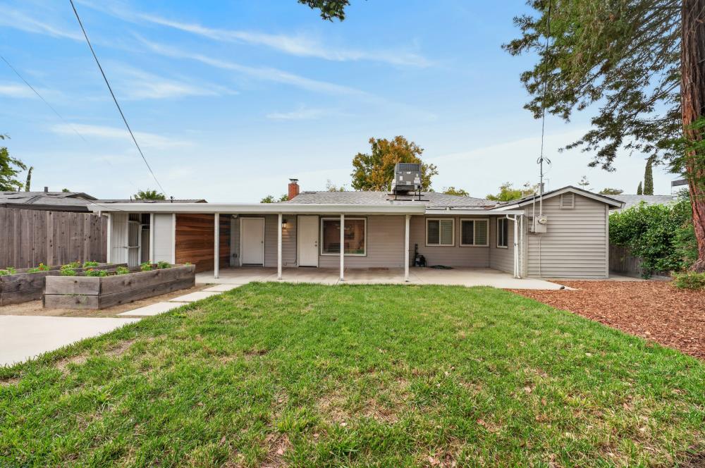 1428 Gladstone Drive