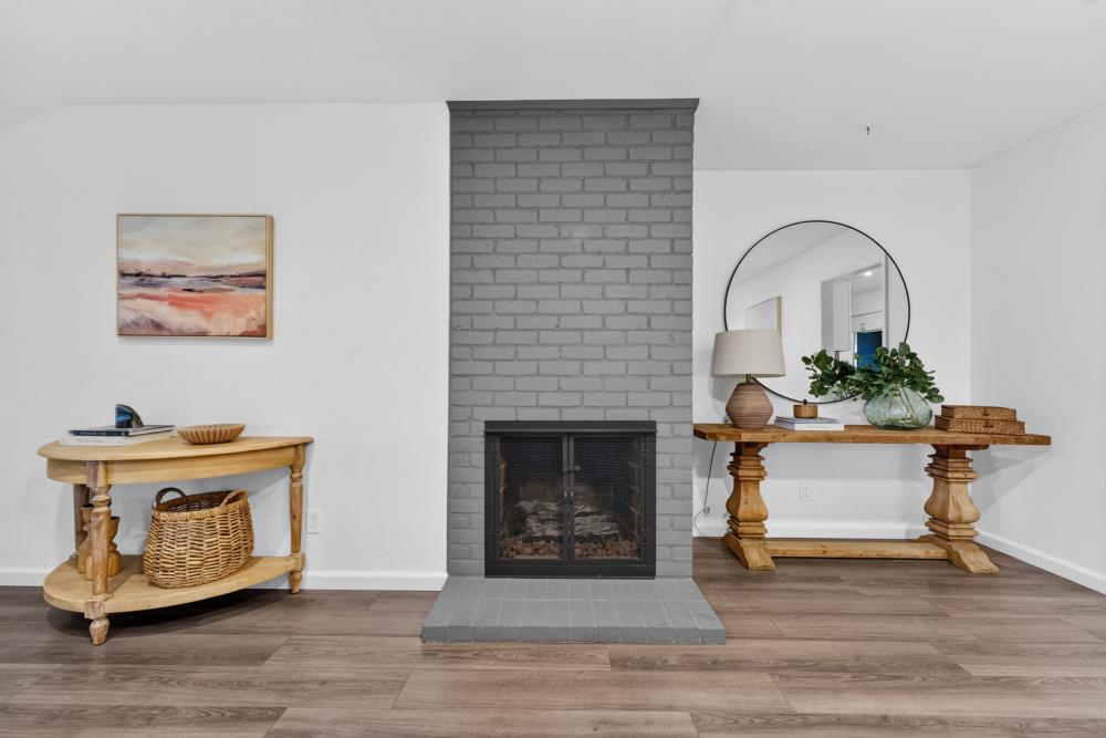 1428 Gladstone Drive