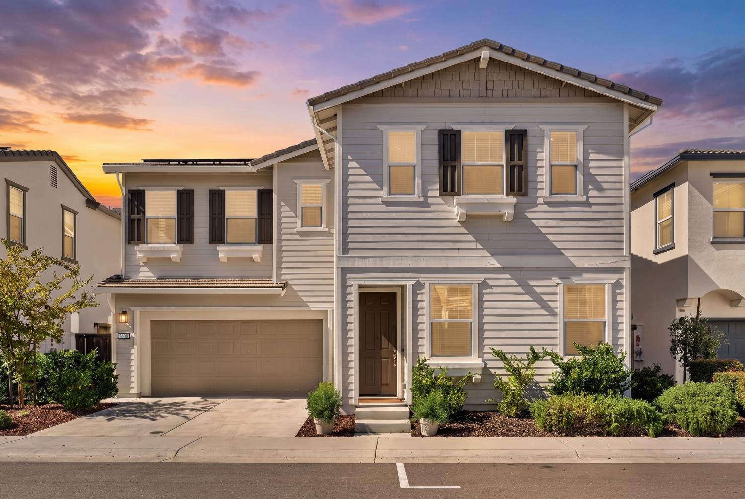 3608 Silver Pine Lane