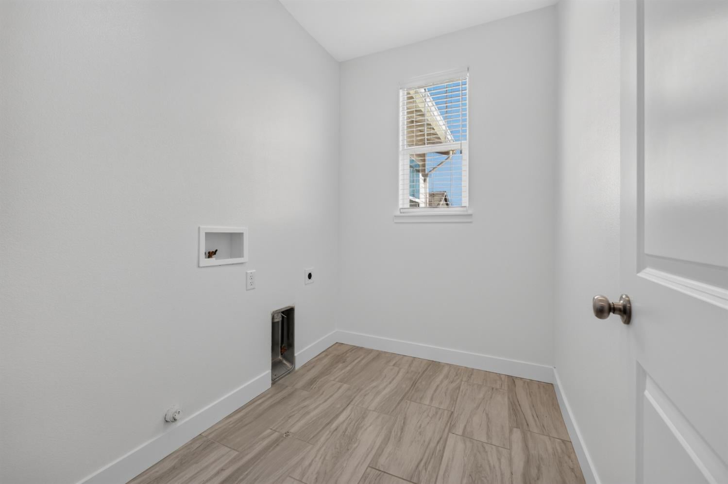 3608 Silver Pine Lane