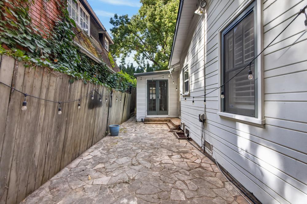 432 33rd Street