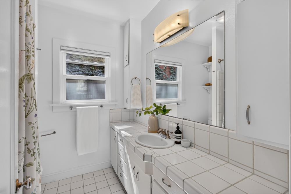432 33rd Street