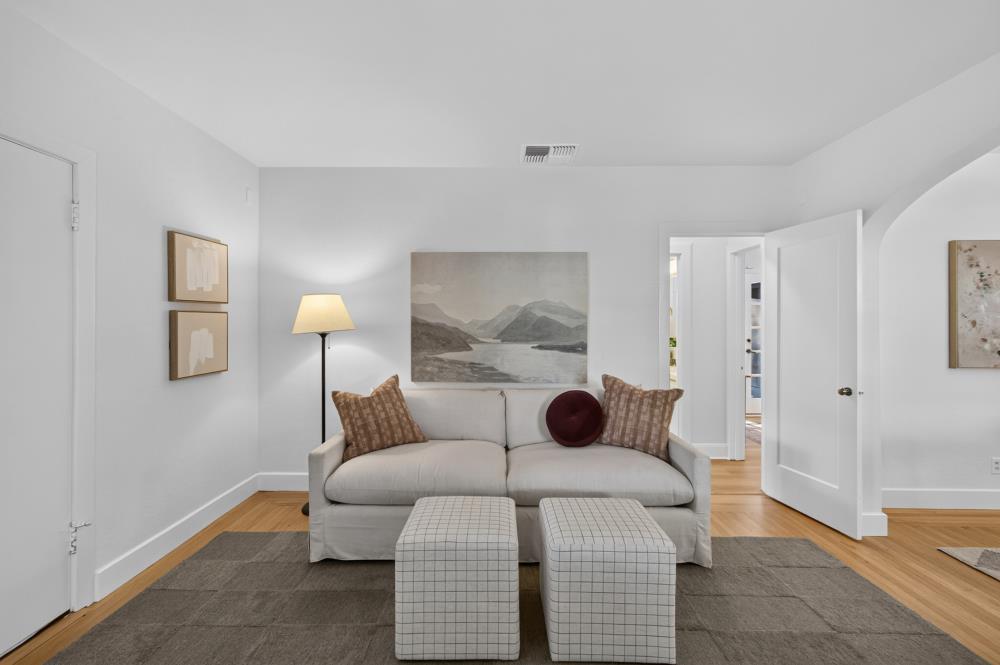 432 33rd Street