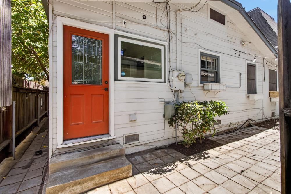 432 33rd Street