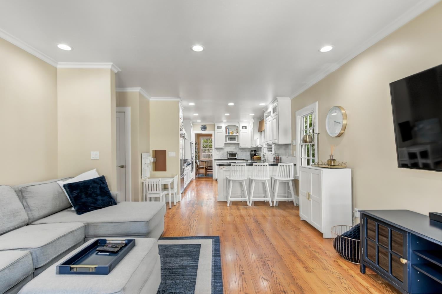 535 37th Street