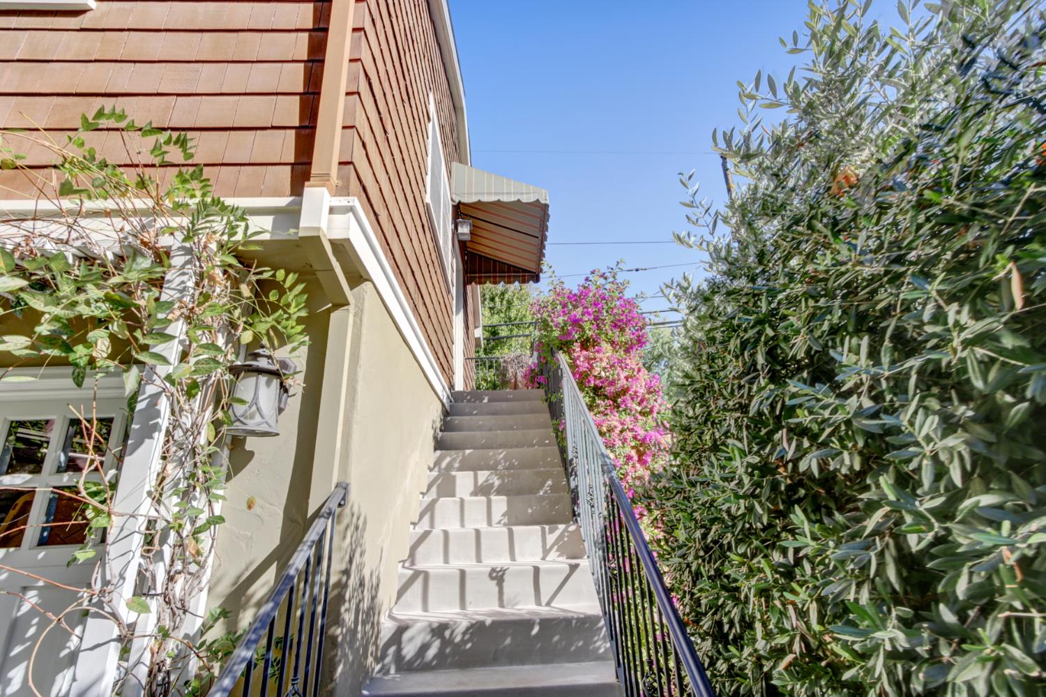 535 37th Street