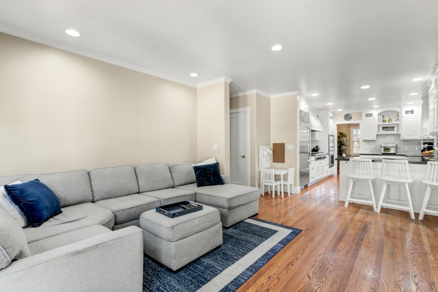 535 37th Street