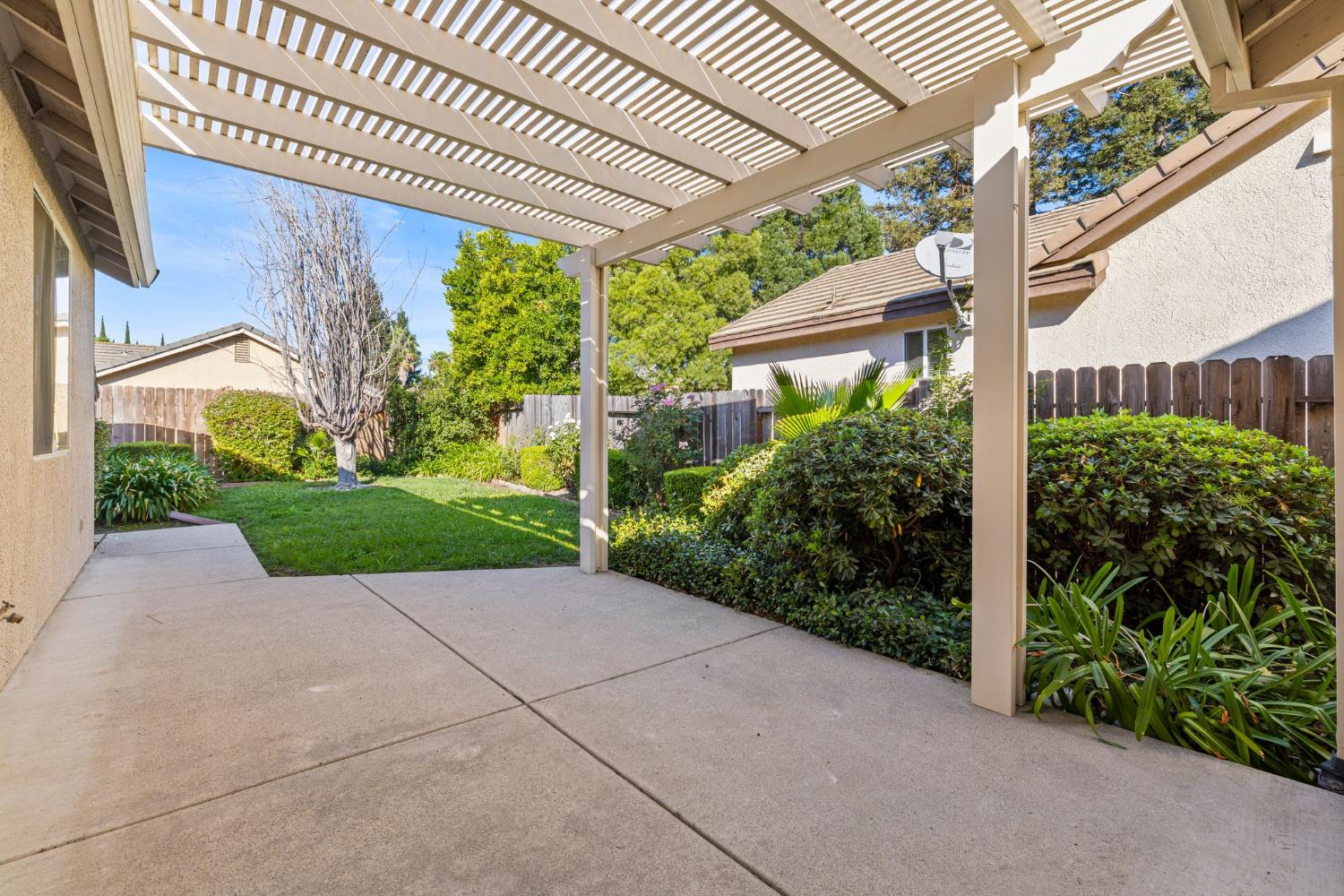 421 Groth Circle