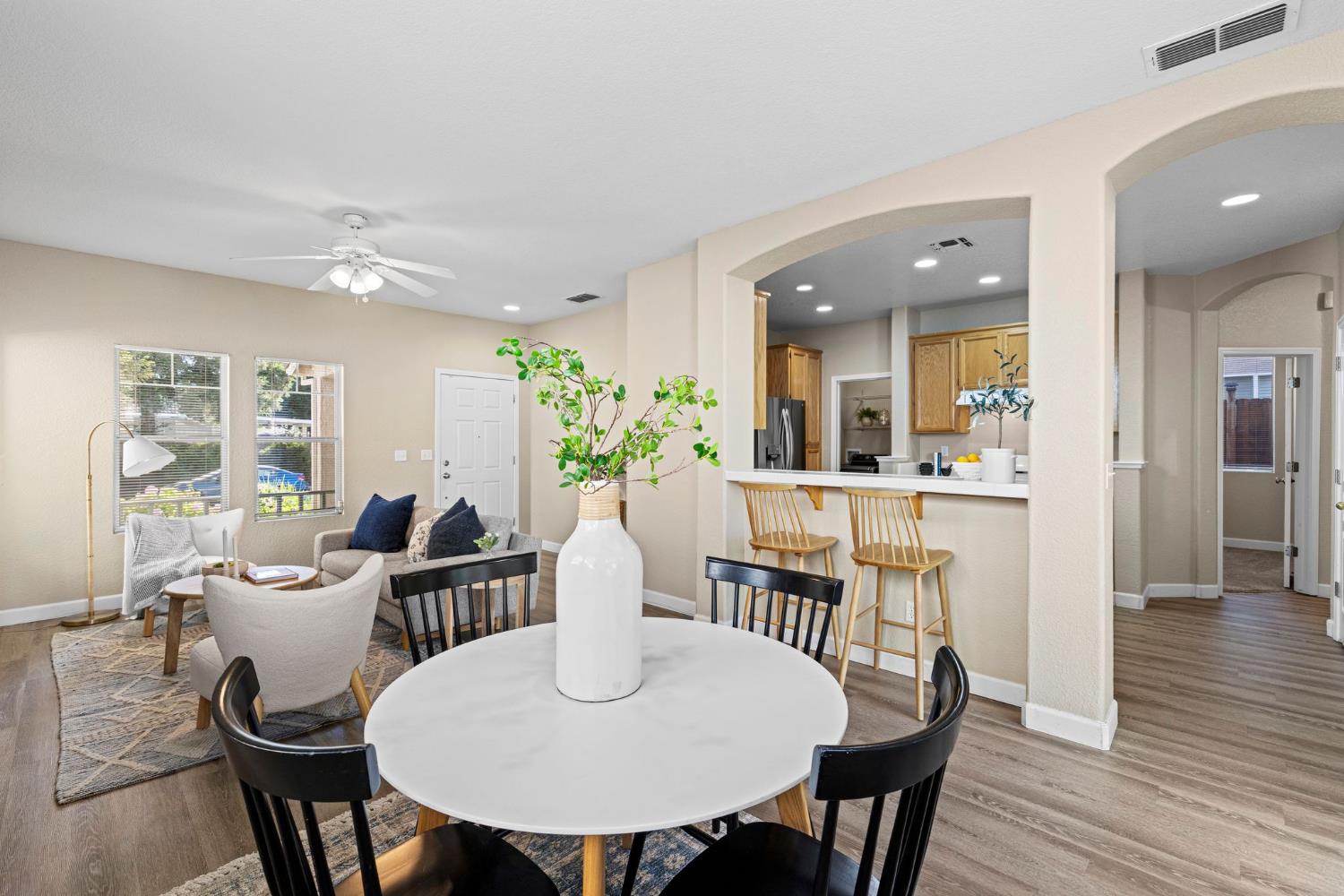 421 Groth Circle