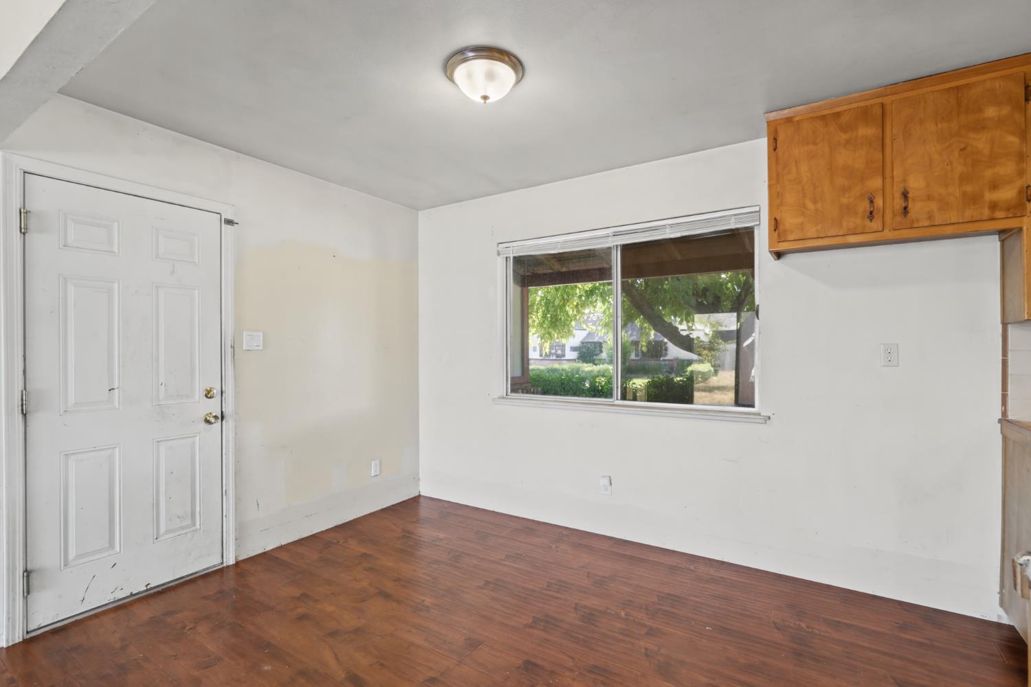 2221 Rainbow Avenue