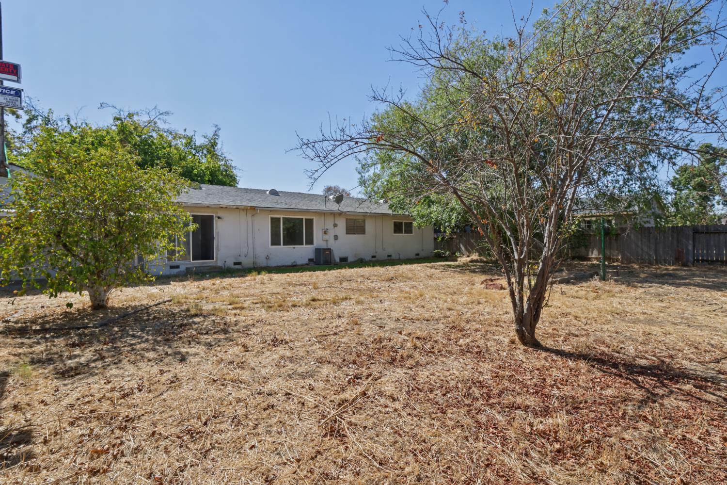 2221 Rainbow Avenue