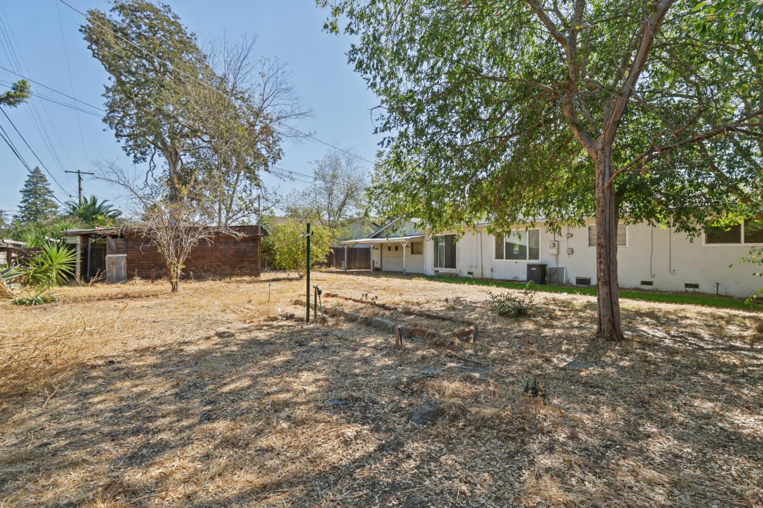 2221 Rainbow Avenue