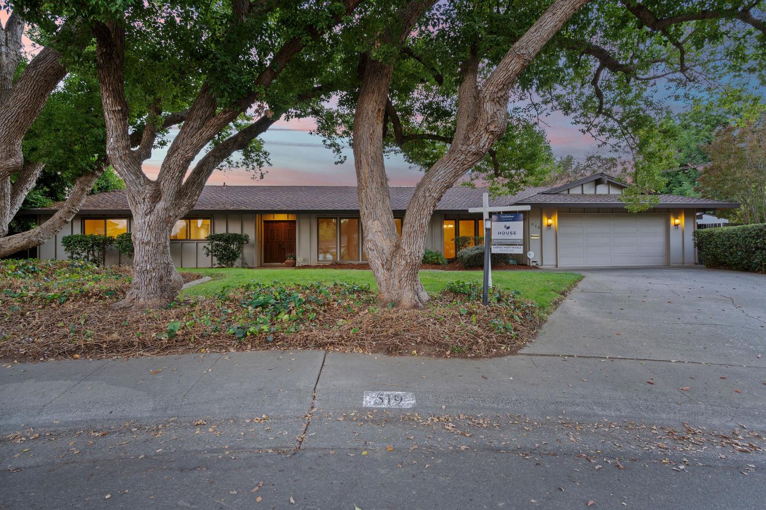 519 Grovesnor Court