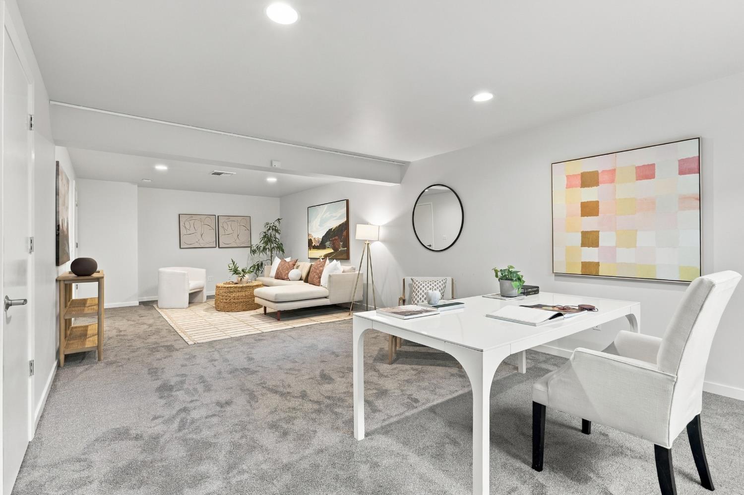 1323 East Sutter Walk