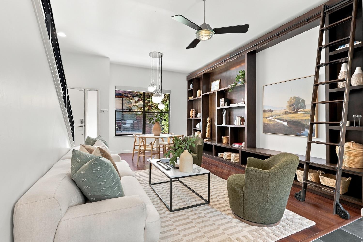 1323 East Sutter Walk