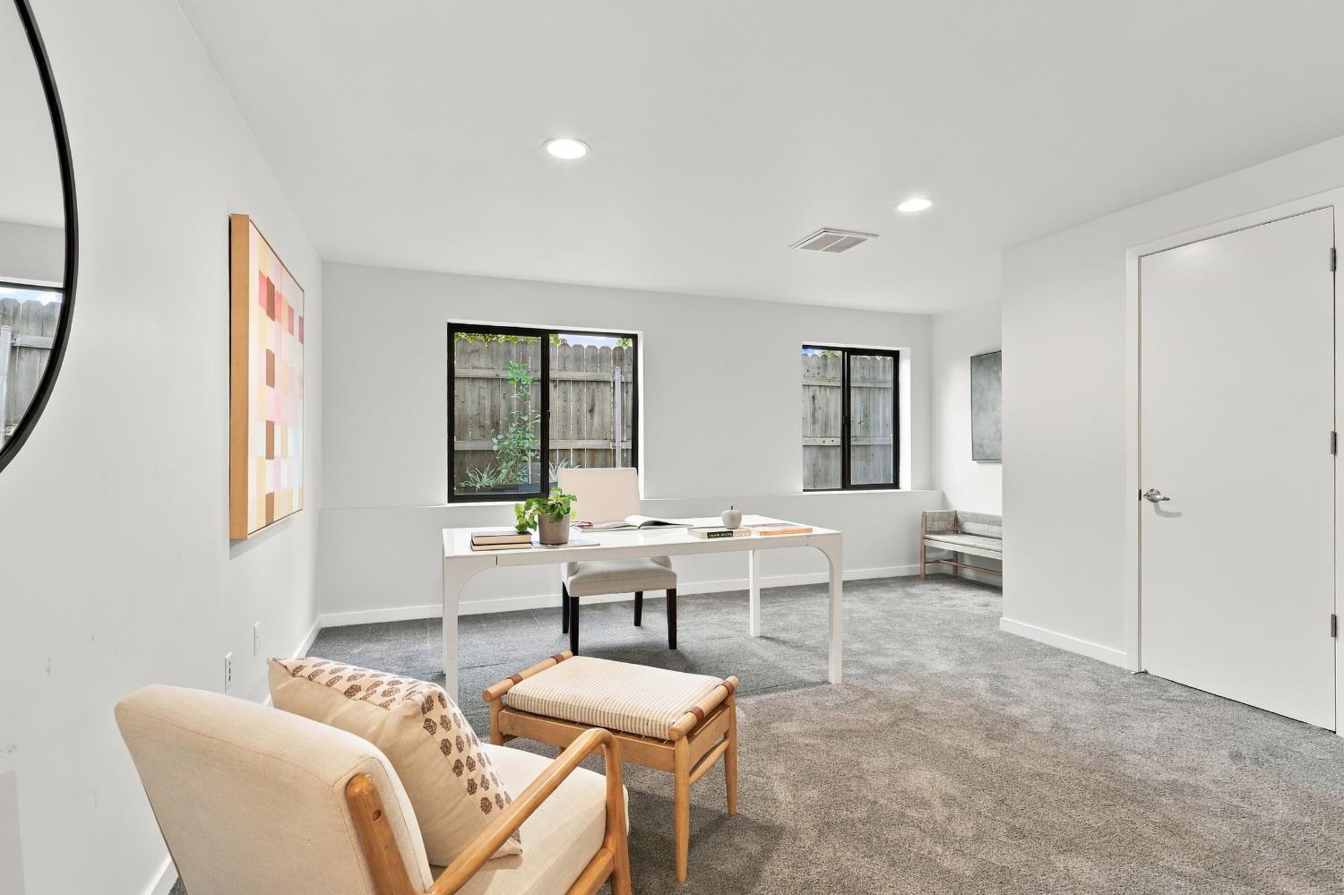 1323 East Sutter Walk