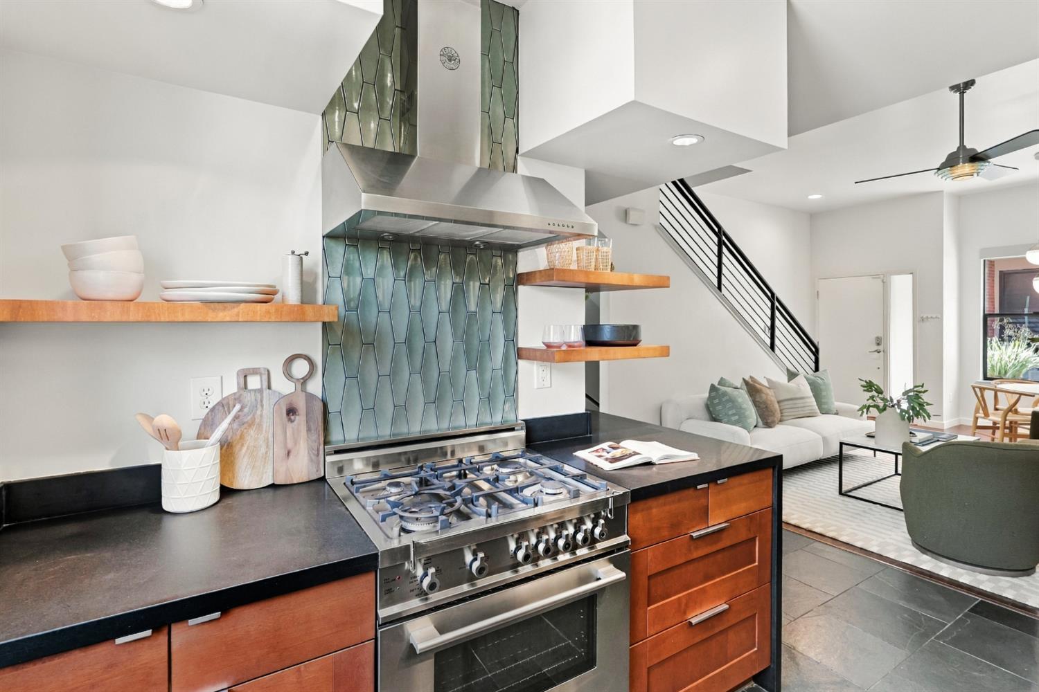 1323 East Sutter Walk