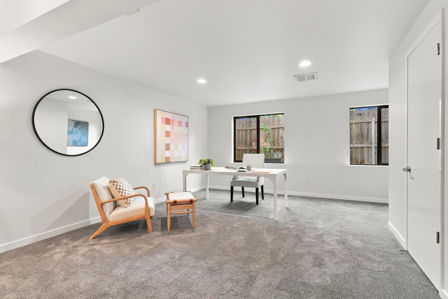 1323 East Sutter Walk