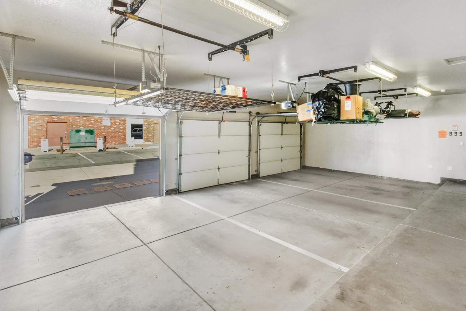 1323 East Sutter Walk