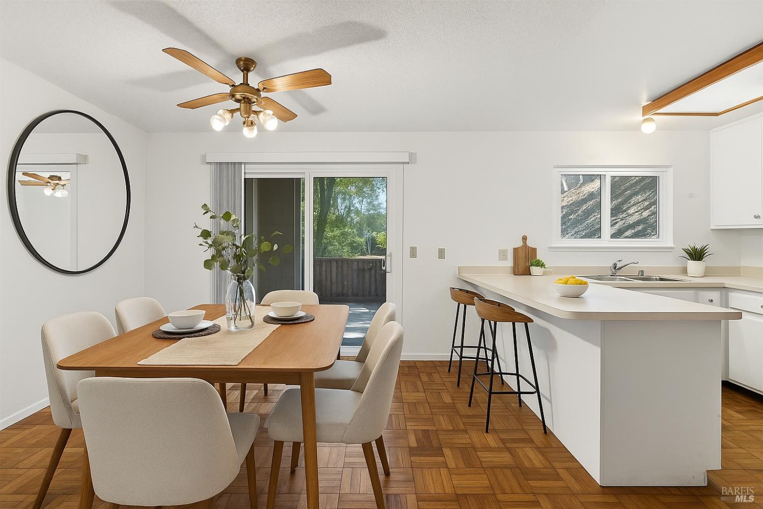 1411 Casa Buena Drive 14