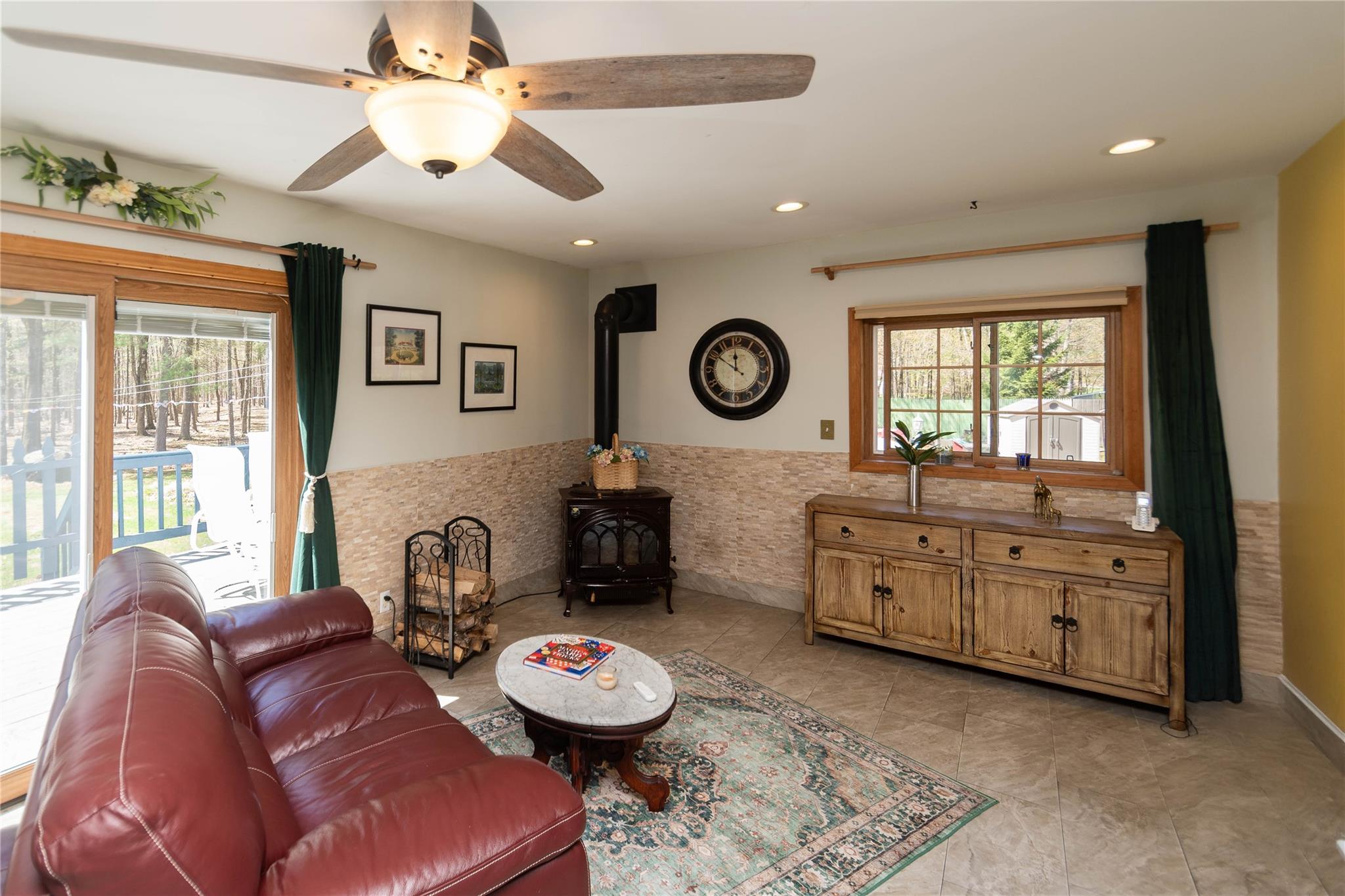 252 Southwoods Drive