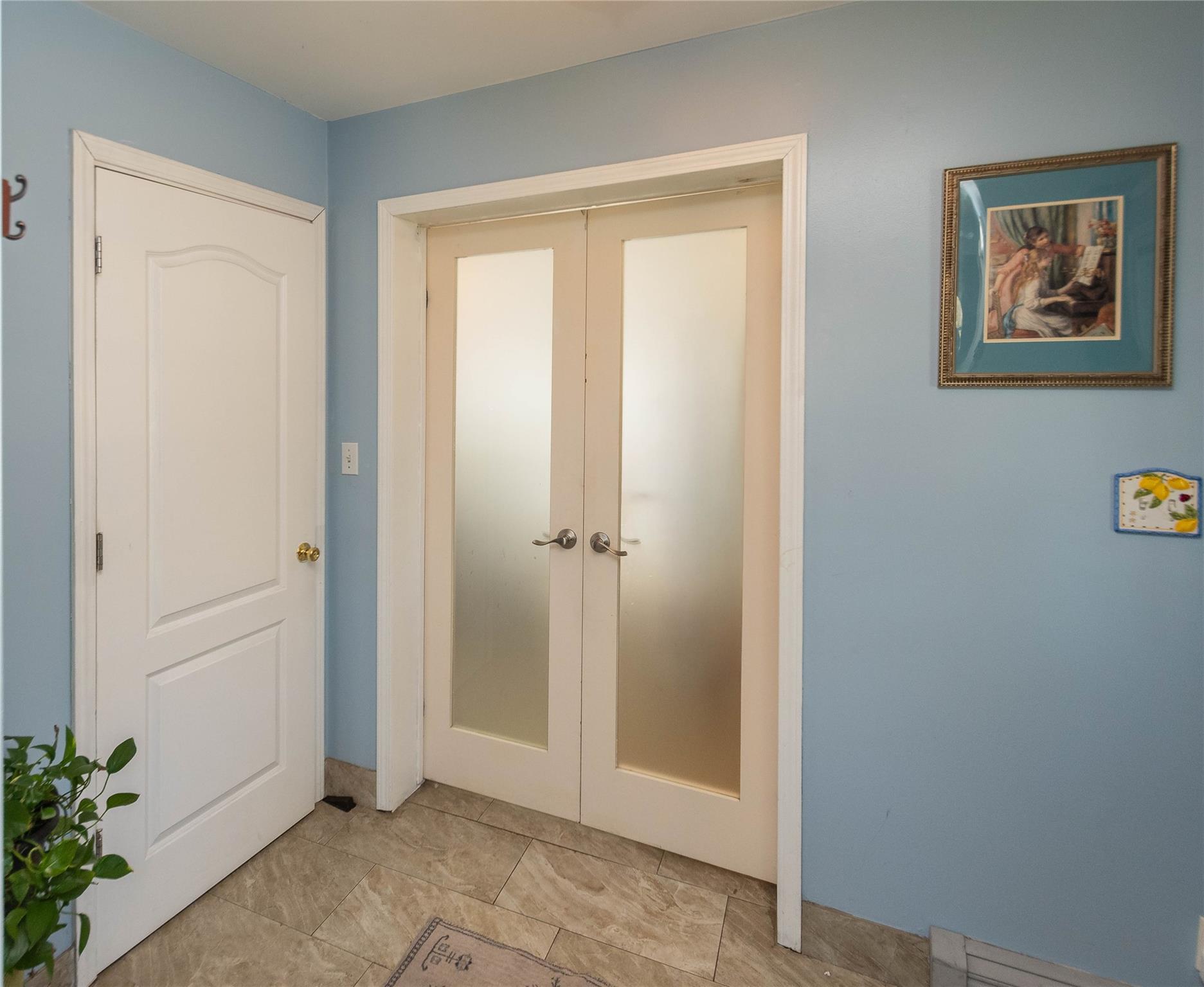 252 Southwoods Drive