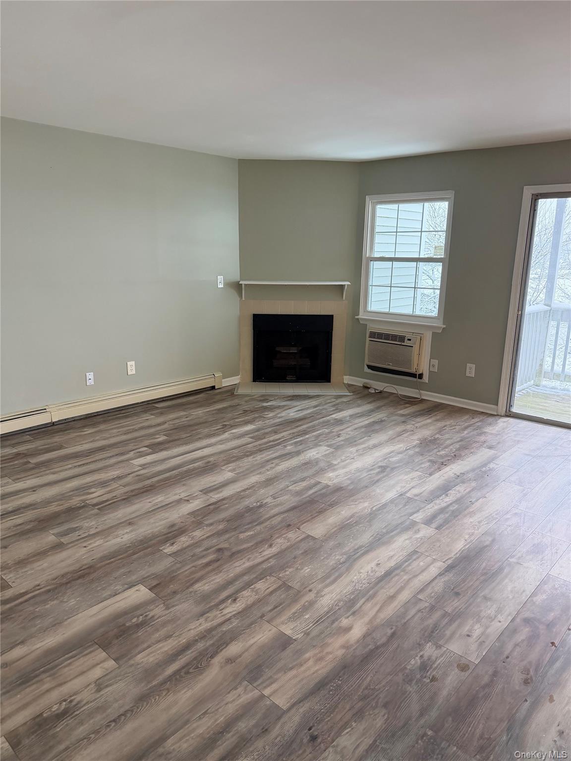 22 Lexington Hill Unit: 4