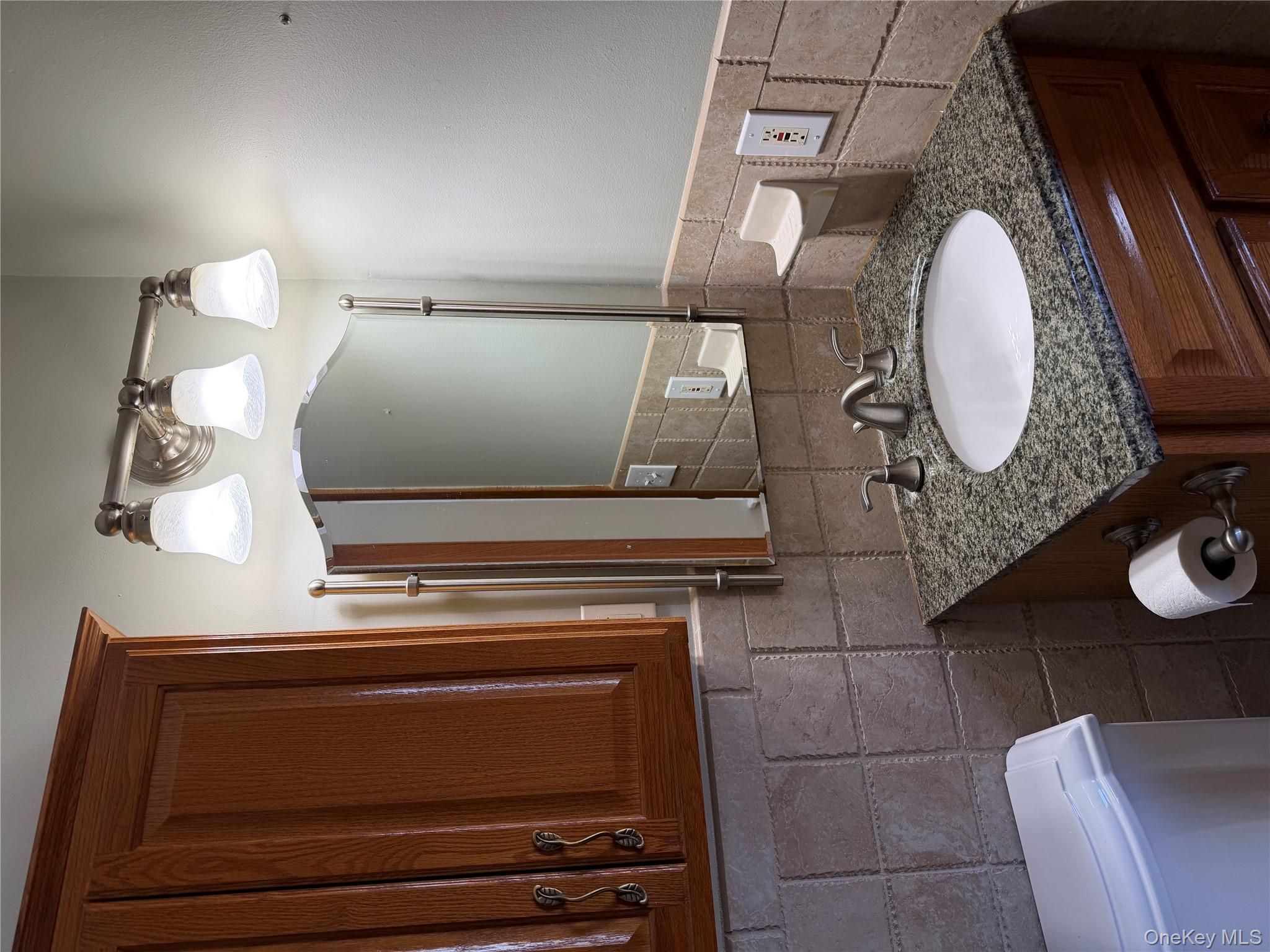 25 Lexington Hill Unit: 12