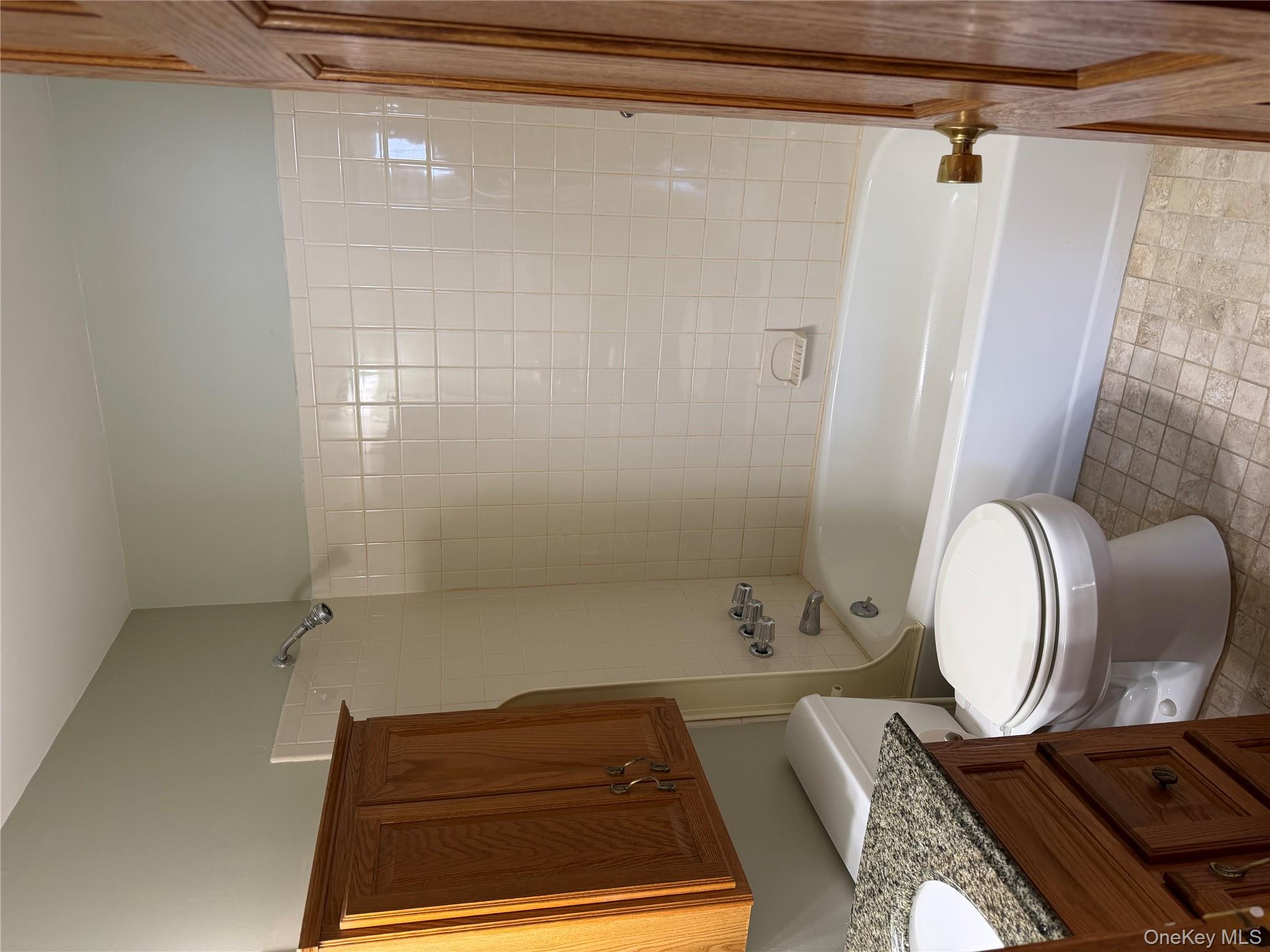 25 Lexington Hill Unit: 12