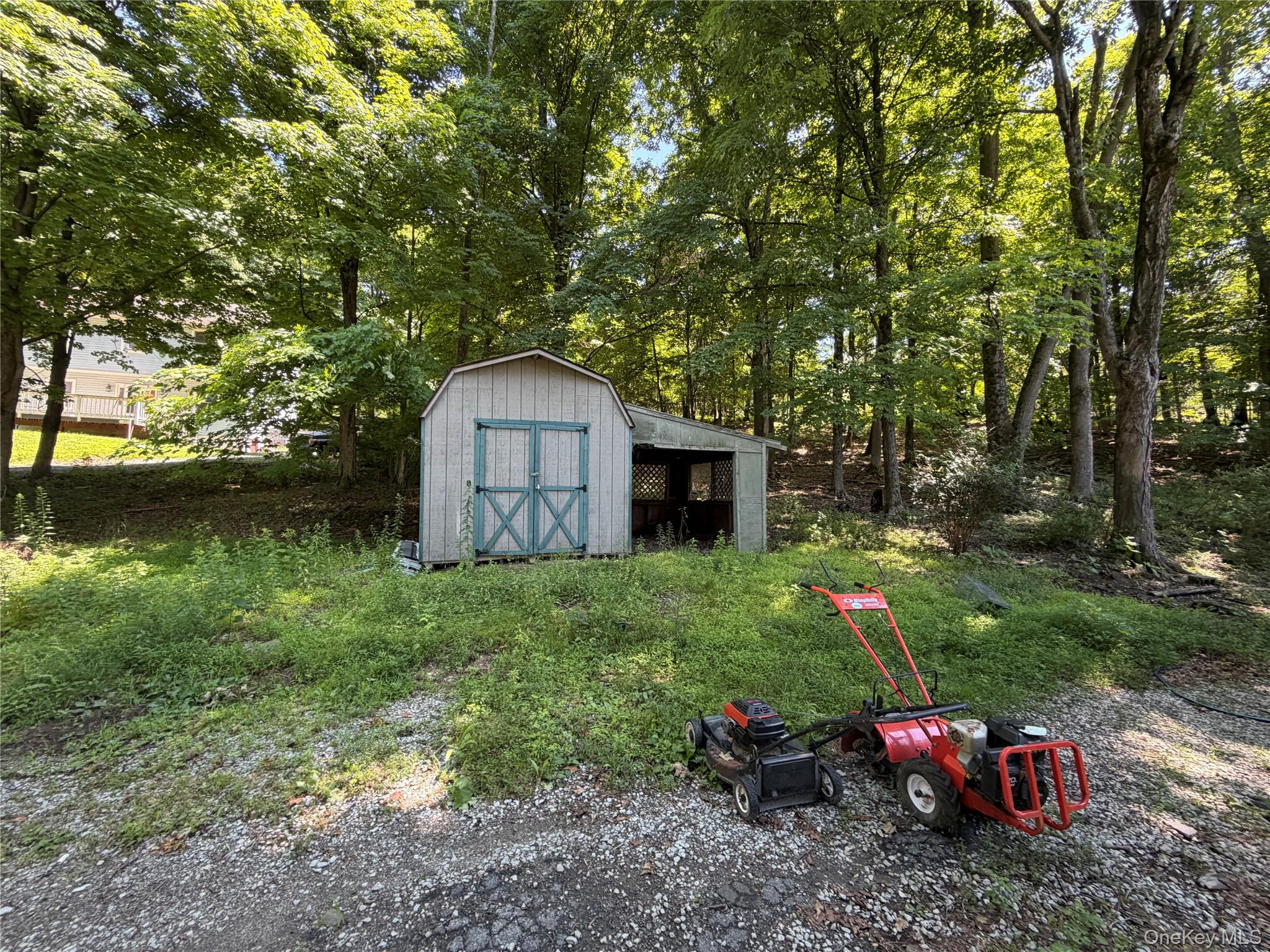 34 Upper Hillman Road