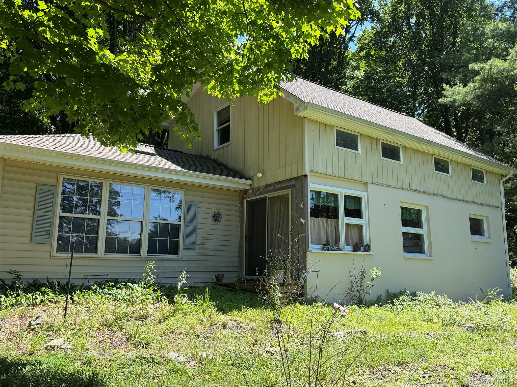 34 Upper Hillman Road