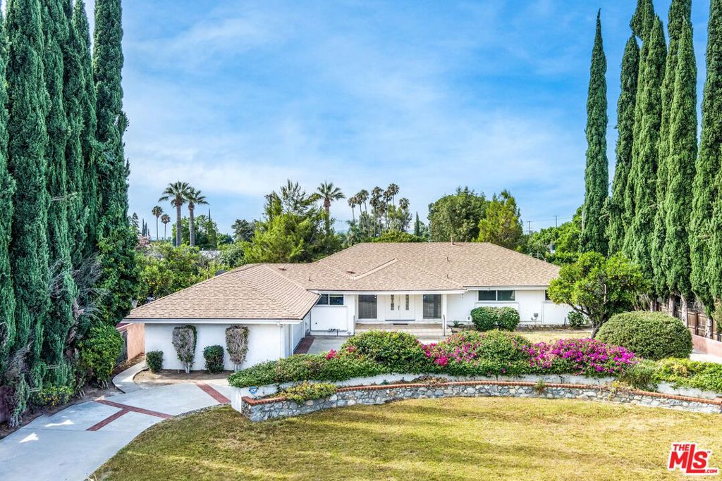 17438 San Fernando Mission Boulevard