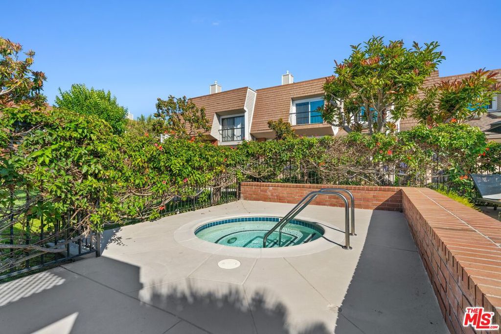 13029 Mindanao Way 5