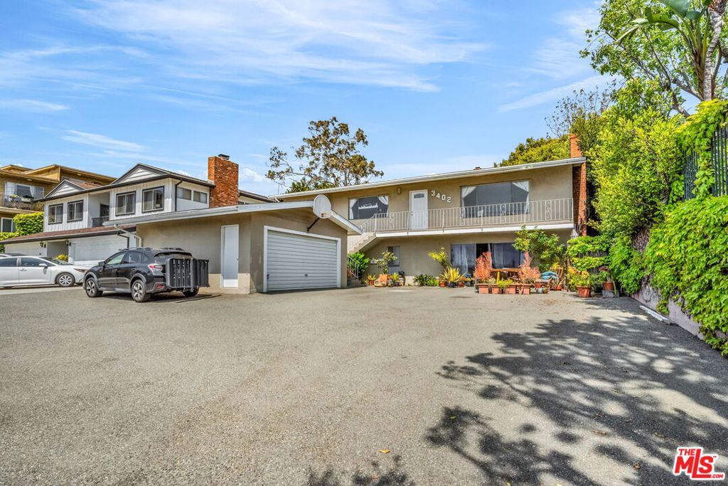 3402 S Centinela Avenue