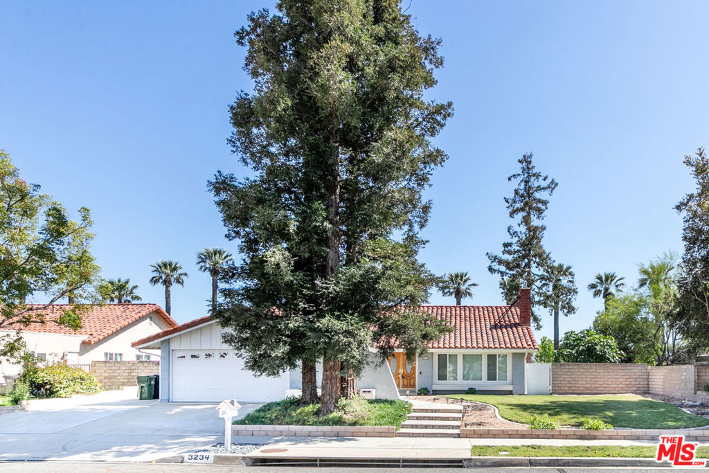 3234 Emerald Avenue