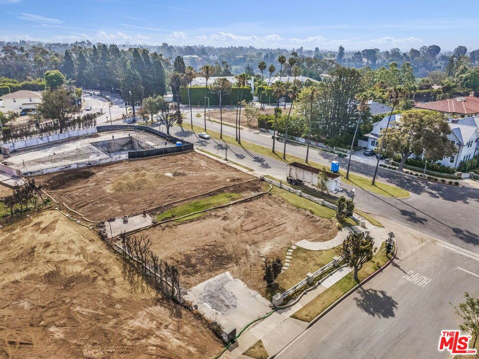 14827 Pampas Ricas Boulevard