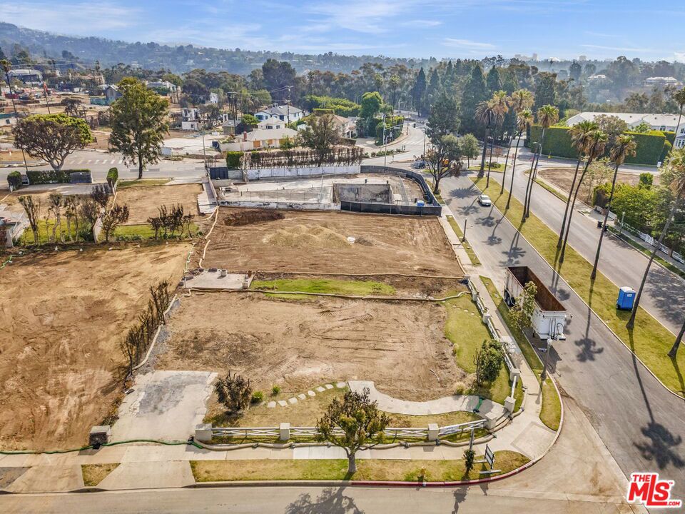 14827 Pampas Ricas Boulevard