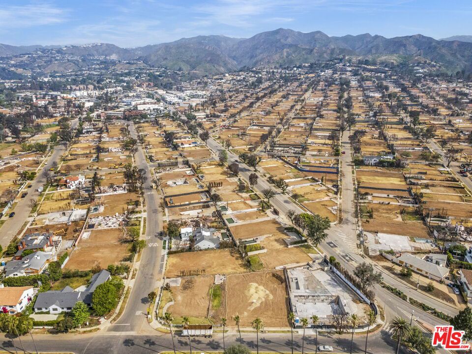 14827 Pampas Ricas Boulevard