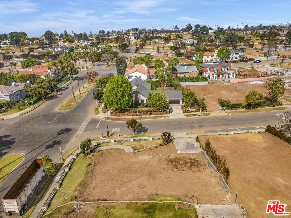14827 Pampas Ricas Boulevard