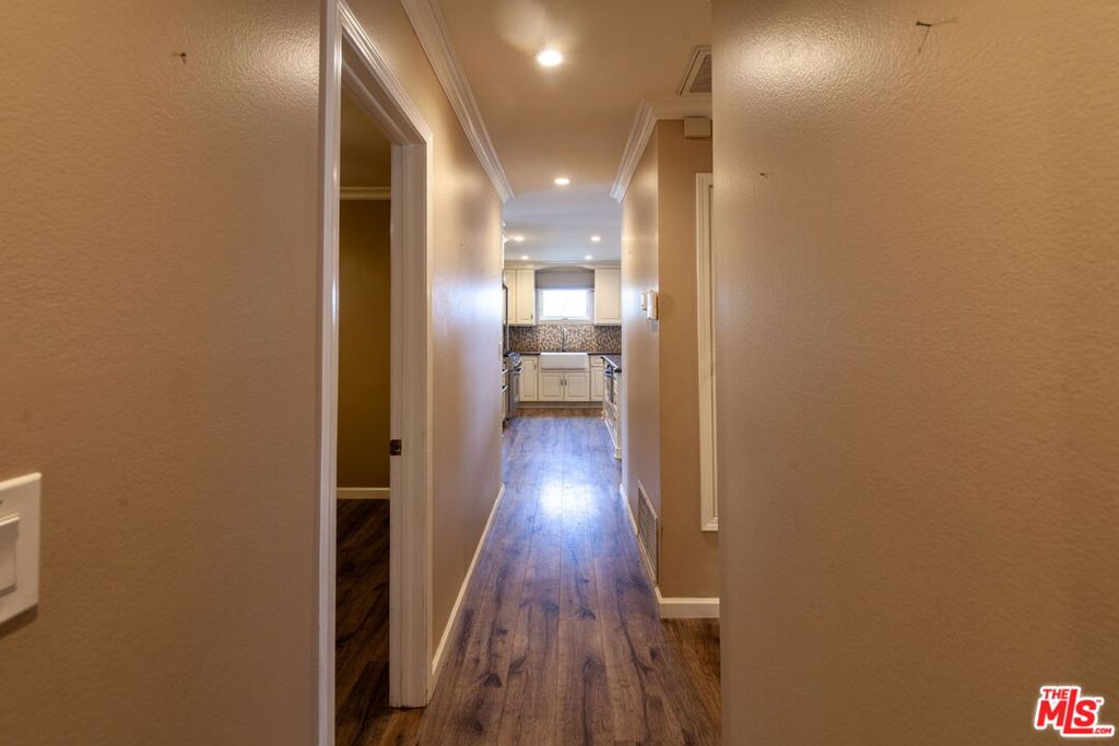 1400 Caddington Drive