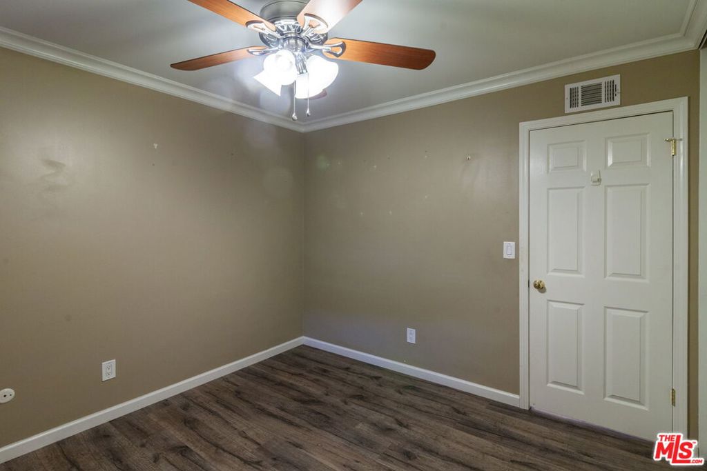 1400 Caddington Drive