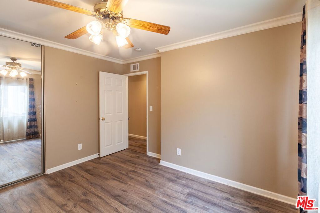 1400 Caddington Drive