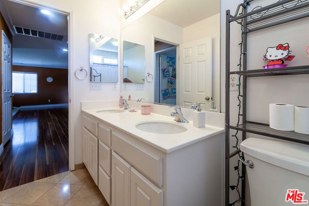 37666 Topaz Court