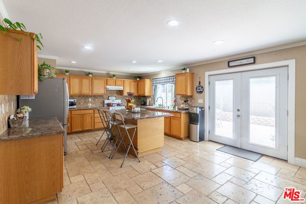 37666 Topaz Court