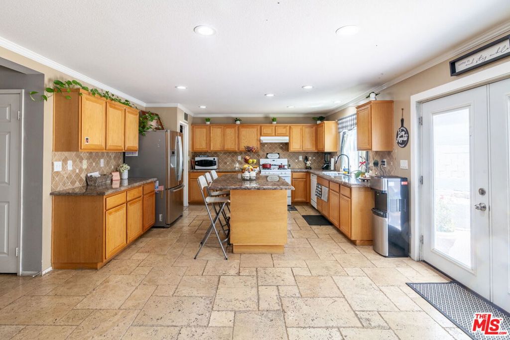 37666 Topaz Court