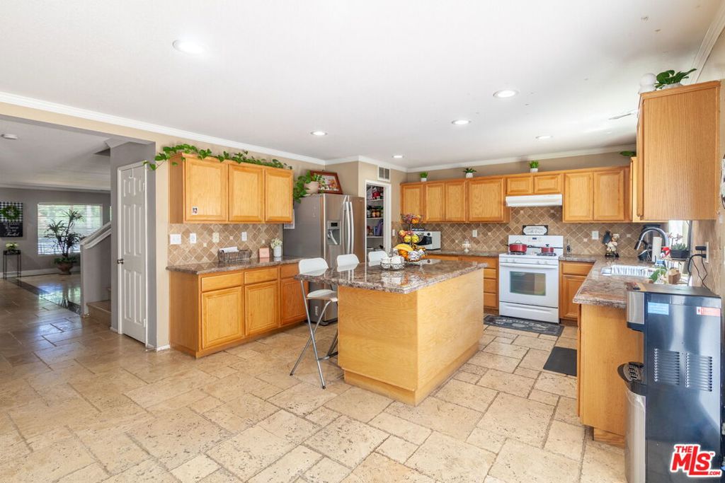 37666 Topaz Court